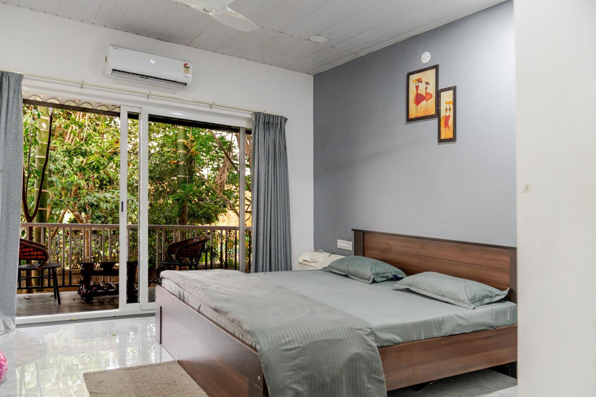 The B Hive Hotel Londa Buitenkant foto
